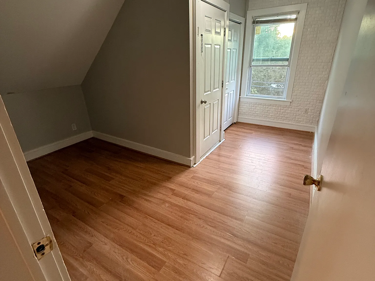 2 bed, 950 sqft, $1,800 — Photo 3