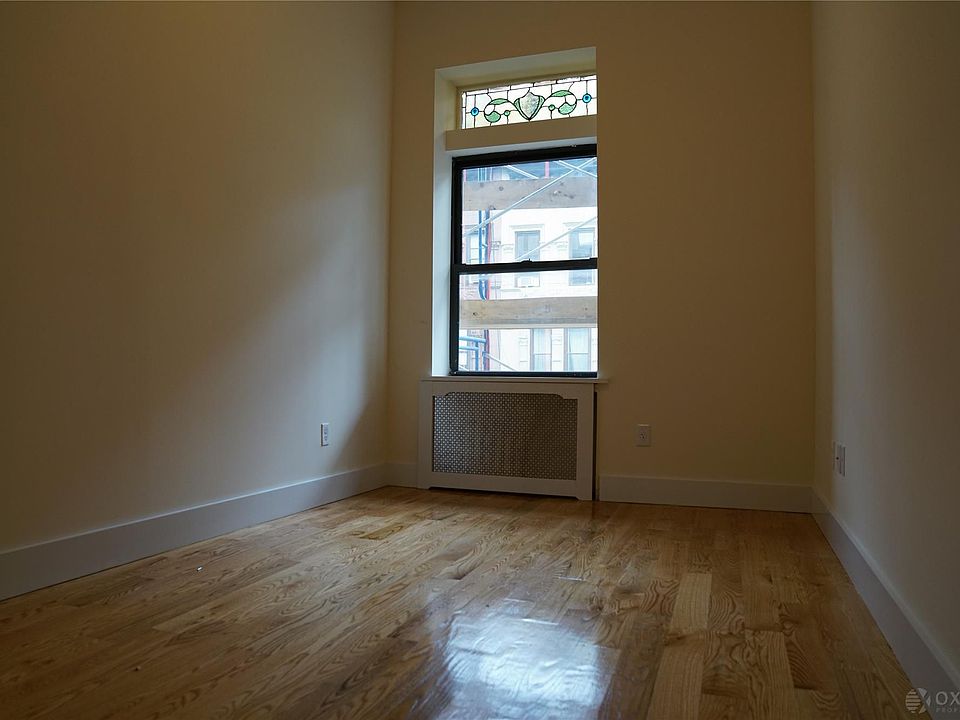 1st image of 71 W 71st St Frnt 1