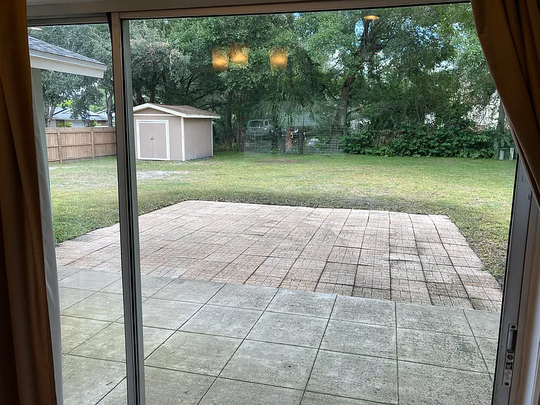 115 Kendale Dr — Photo 20