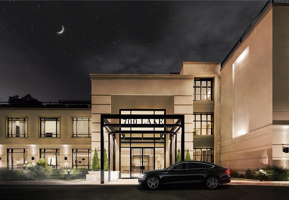2nd image of 22700 Lake Rd #303C