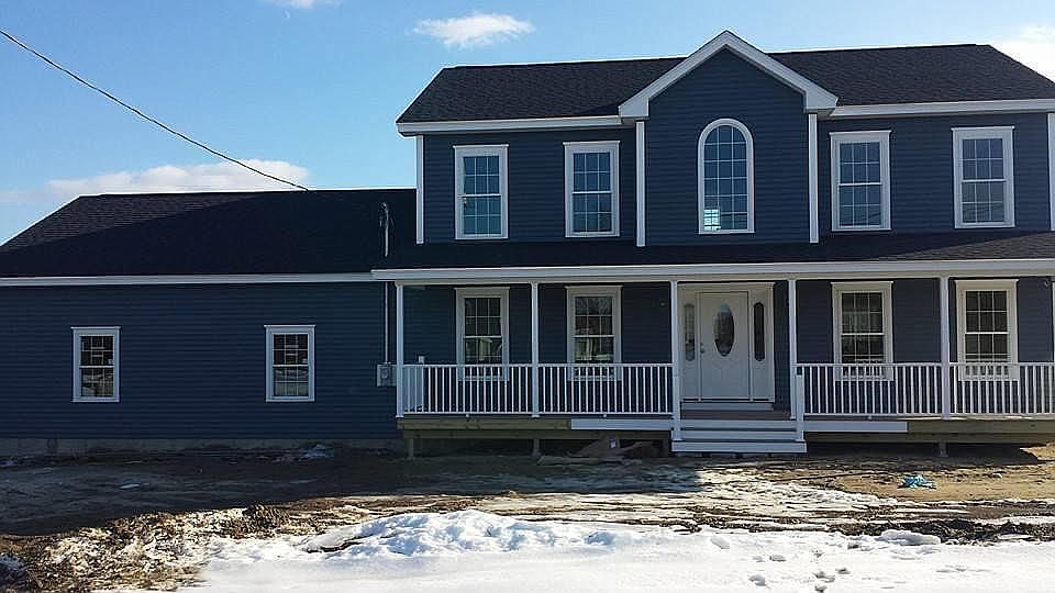 2nd image of 4 Hayfield Dr