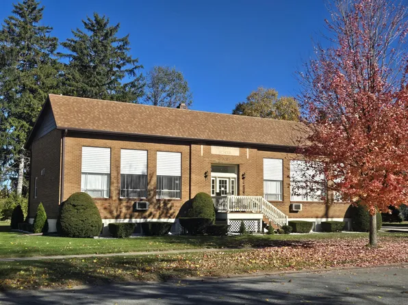 308 S Mechanic St, Berrien Springs, MI 49103