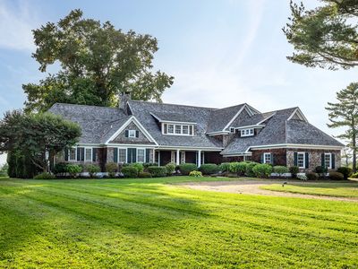 7 Sandy Beach Road, Middlebury, CT, 06762