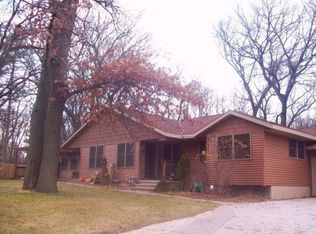 2550 Hazelwood Ln, Green Bay, WI 54304