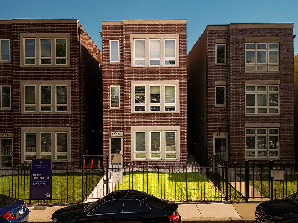 1st image of 2709 W Polk St