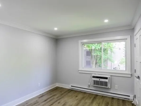 257 Greyrock Pl APT 2A, Stamford, CT 06901