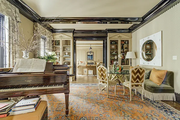 Sold by Compass | media 19