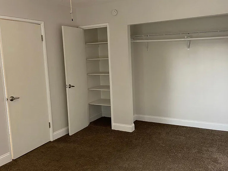 689 Lowry Ave NE #1A — Photo 14