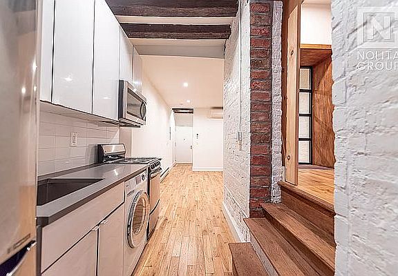3rd image of 185 Mott St #1
