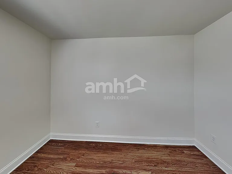 312 Bourne St — Photo 22