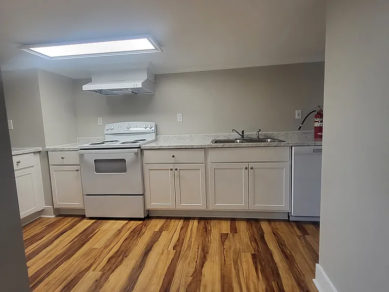 44-52 Webster St #3 — Photo 29