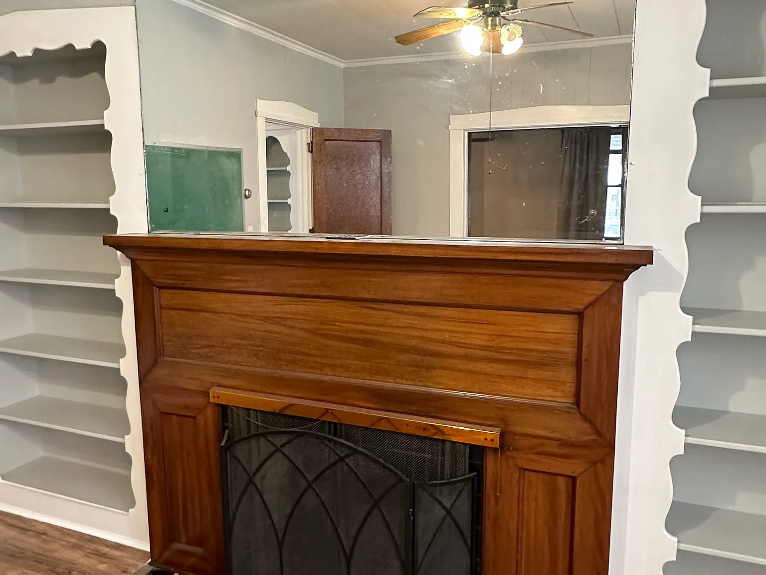 4 bed, 2412 sqft, $1,200 — Photo 4