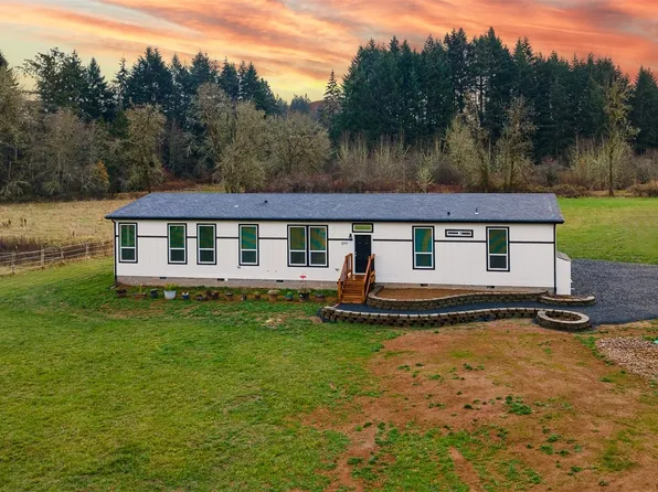 899 Byham Road, Winlock, WA 98596