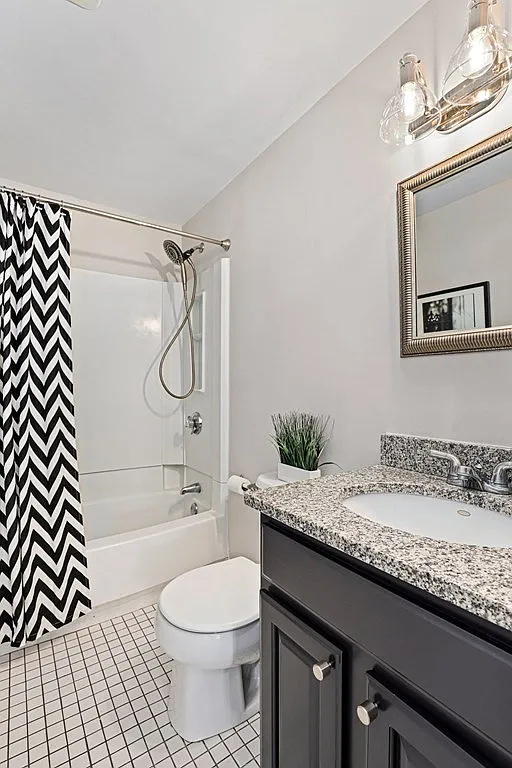 2 bed, 812 sqft, $2,400 — Photo 4