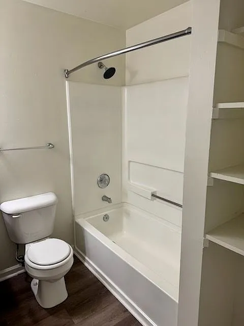 2 bed, 1074 sqft, $1,540 — Photo 4