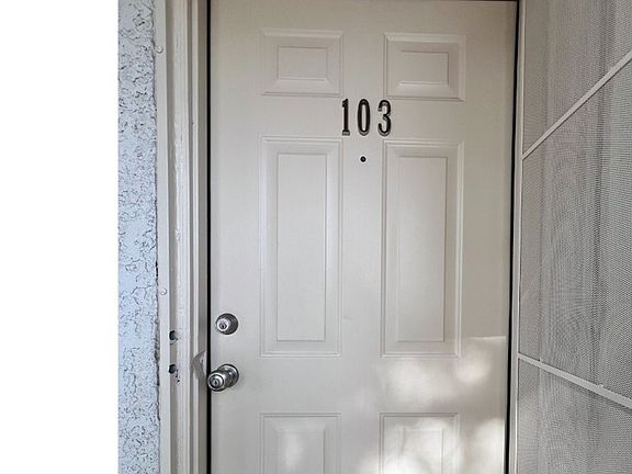 4th image of 3078 Tarpon Dr Unit 103