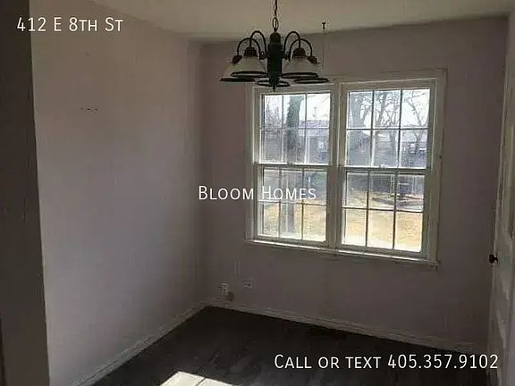 4th image of 412 E 8th St