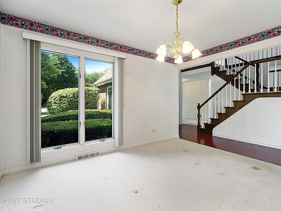 2nd image of 1350 W Illinois Ave