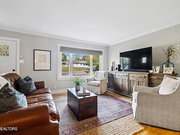 4th image of 8304 NW Landmark Dr