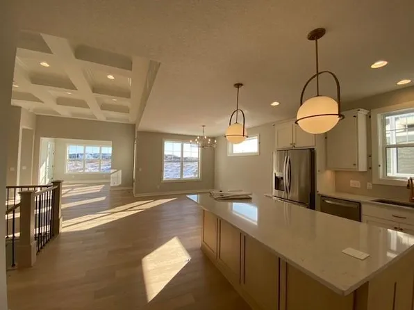 7428 Elm Ln, Hamel, MN 55340