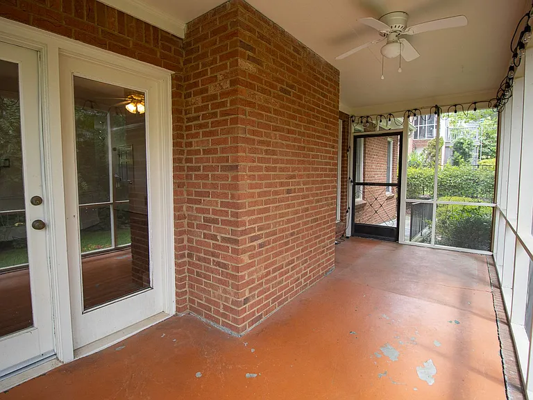 2220 Montclair Dr — Photo 34
