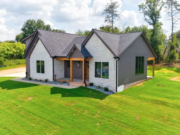 423 N Beryl Ln, Chesnee, SC 29323
