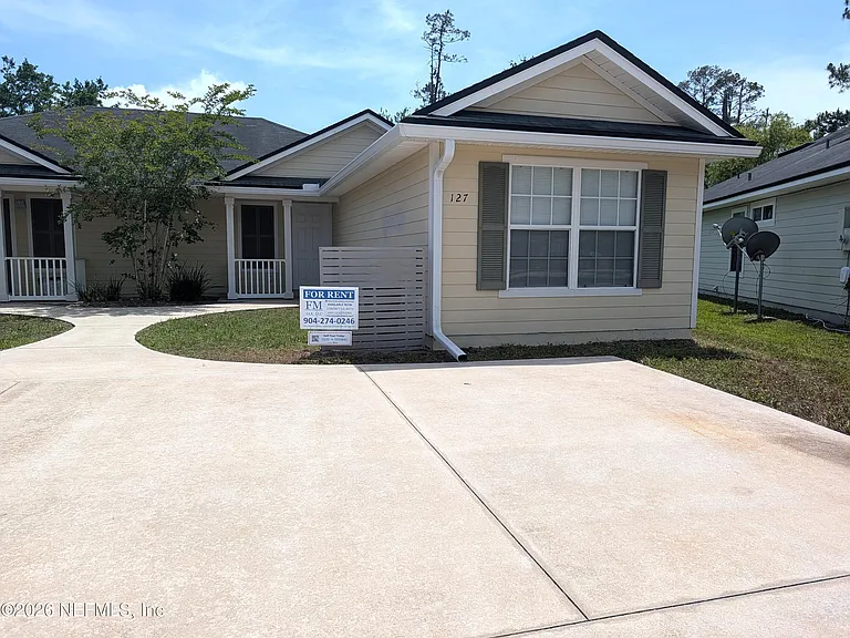 127 Plantation Point Dr — Photo 2