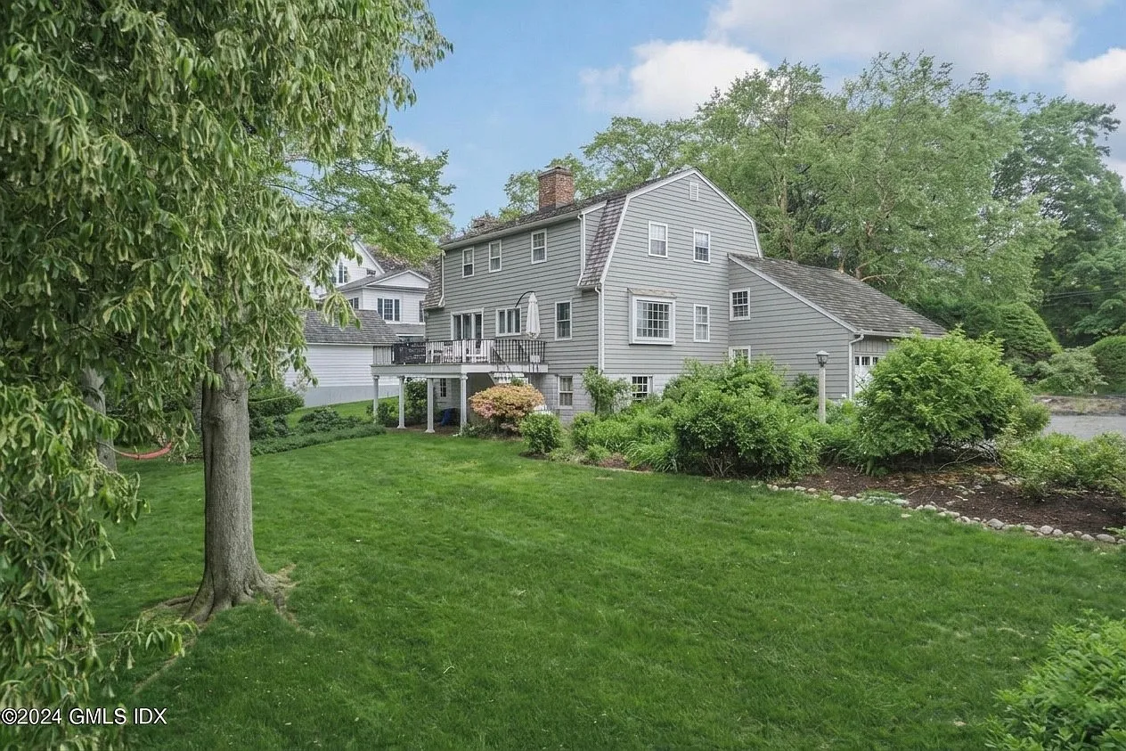 4 bed, 2.5 bath, 2340 sqft, $12,500 — Photo 1