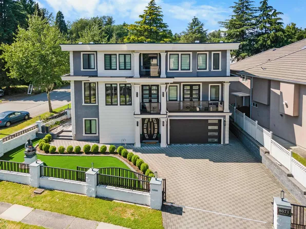 8671 Galway Cres, Surrey, BC V3W 6C8