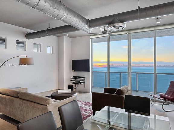 2nd image of 700 NE 25th St APT 1902