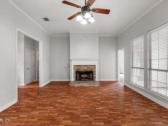 5th image of 7822 Mary Ann Cir