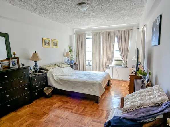 63-33 98th Place image 2 of 15