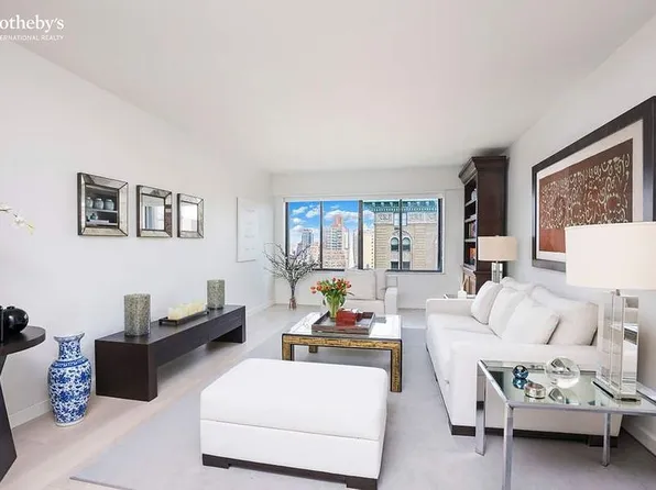 900 Park Ave APT 21B, New York, NY 10075