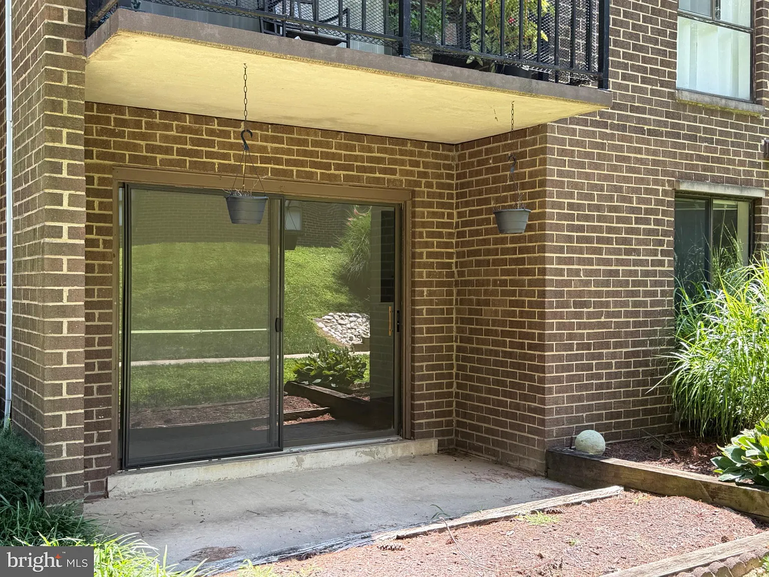 1 bed, 1.0 bath, 719 sqft, $1,795 — Photo 2