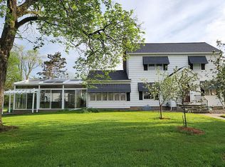1107 4th St, Brodhead, WI 53520