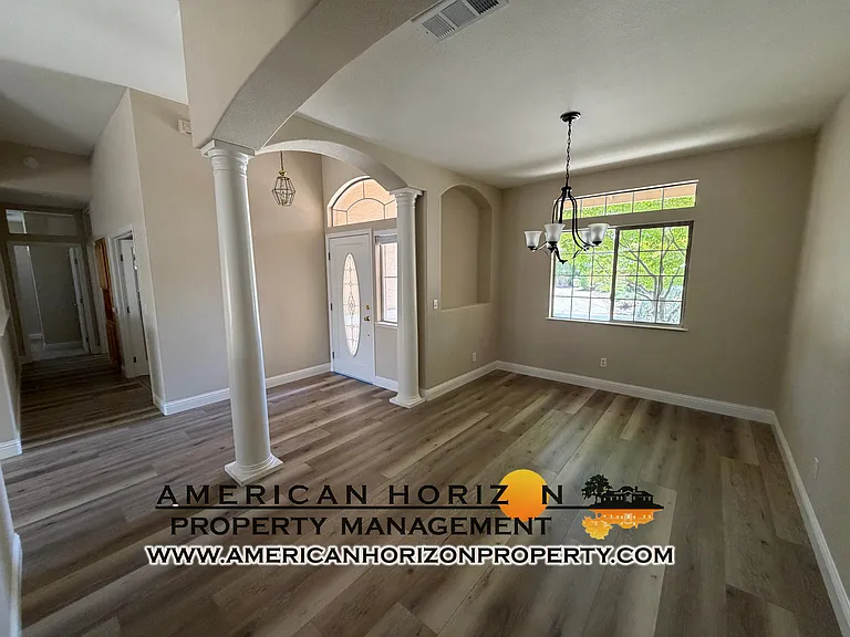 401 Cromwell Ct — Photo 10