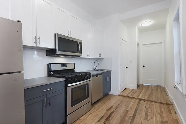 Rented by Bold New York | media 16