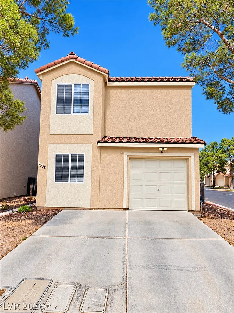 2 bed, 2.0 bath, 1267 sqft, $1,750 — Photo 1