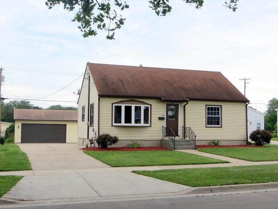 1st image of 437 N Oakhill Ave