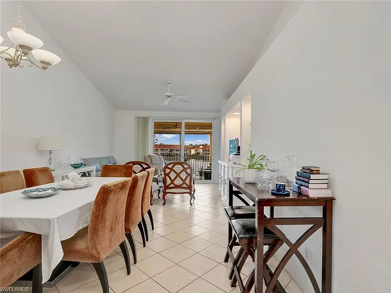6900 Huntington Lakes Cir #202 — Photo 5
