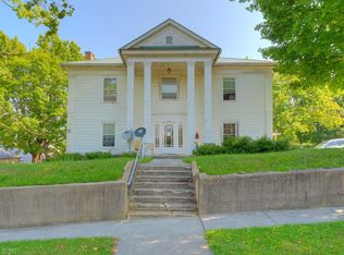 108 S Franklin St, Christiansburg, VA