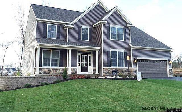 1st image of 16 Hollandale Ln
