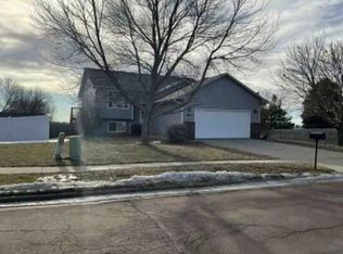 1405 E 67th St N, Sioux Falls, SD 57104