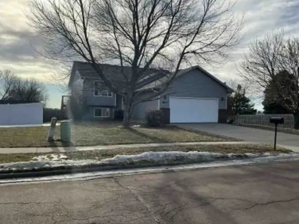 1405 E 67th St N, Sioux Falls, SD 57104