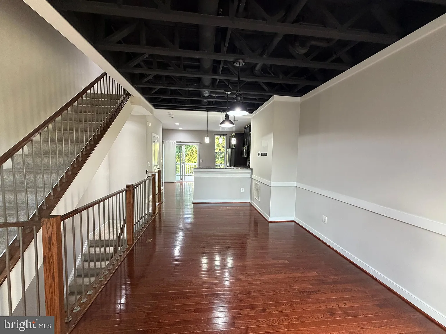 Village At Woodstream — Photo 4