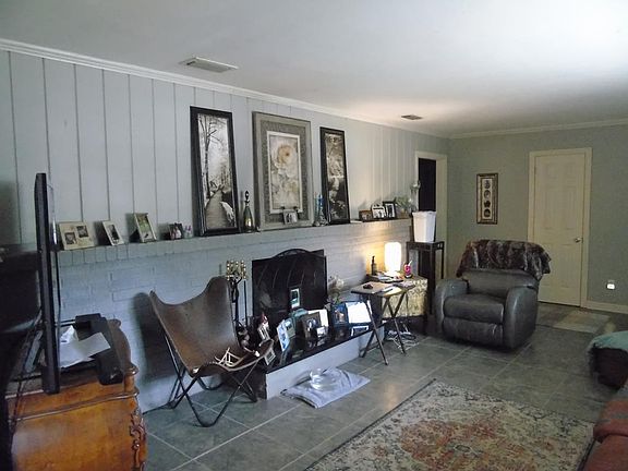 2nd image of 2020 Crestline Dr