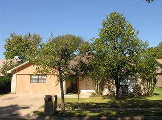 6517 Blackberry Dr, Arlington, TX 76016