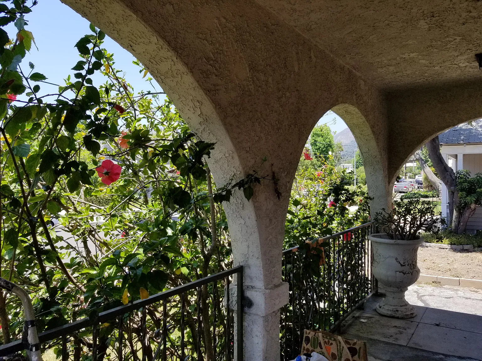 2 bed, 900 sqft, $3,150 — Photo 3