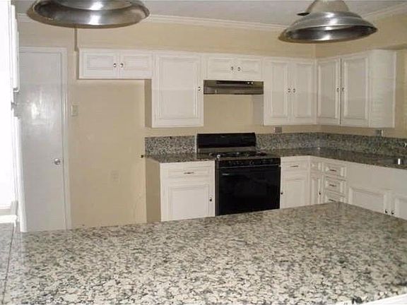 3rd image of 5819 Preston Haven Dr