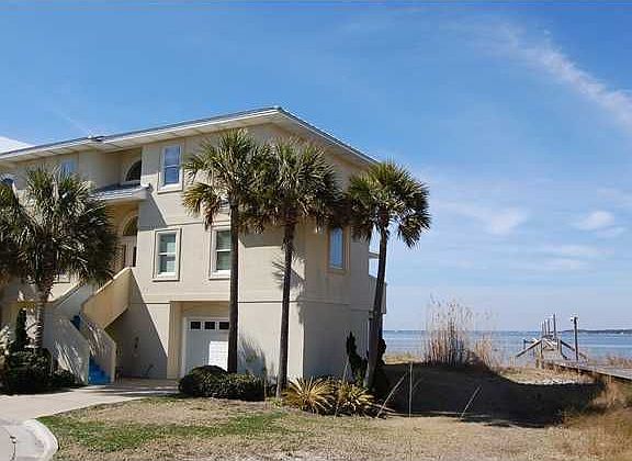 3rd image of 27 Galvez Ct W W